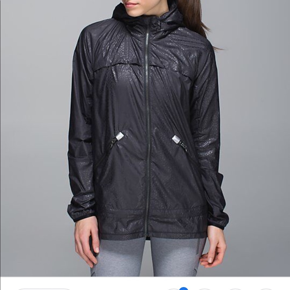 Lululemon Miss Misty black windbreaker jacket